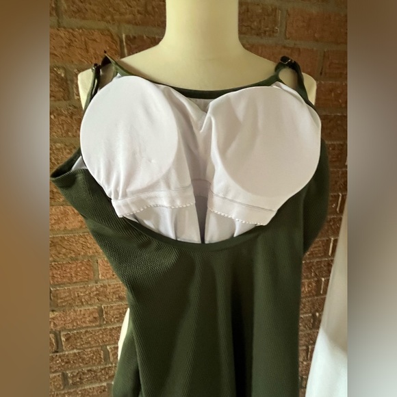 Retro One-piece NWOT - XL - Picture 6 of 8